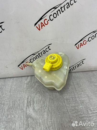 Бачок главного тормозного цилиндра Volkswagen