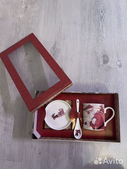 Набор чашка блюдце ложка подарочная коробка