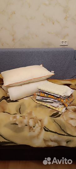 Детское одеяло, подушка и новые пеленки