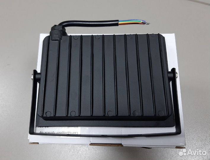 Светодиодные прожекторы 30Вт