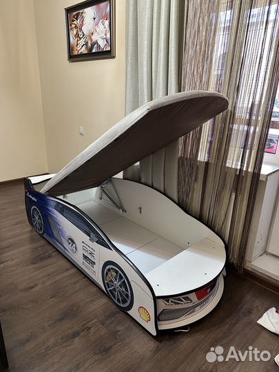 Детская кровать машина бу с матрасом