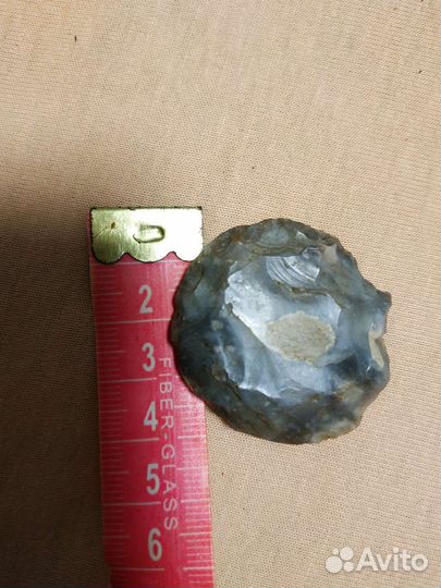 Скребок из кремния каменный век