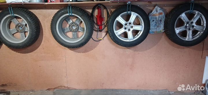 Dunlop Ice Touch 215/55 R16