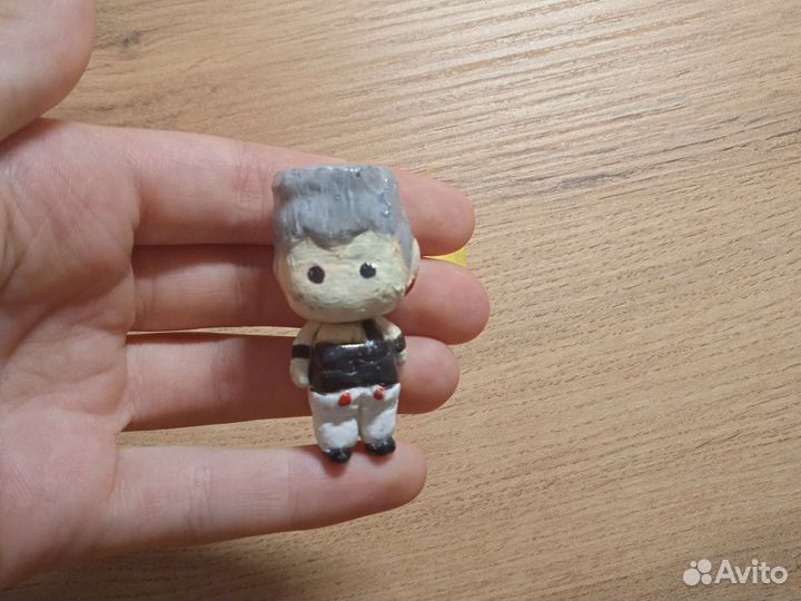 Мини фигурки, брелки