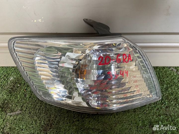 Габарит передний правый Toyota Camry Gracia MCV21