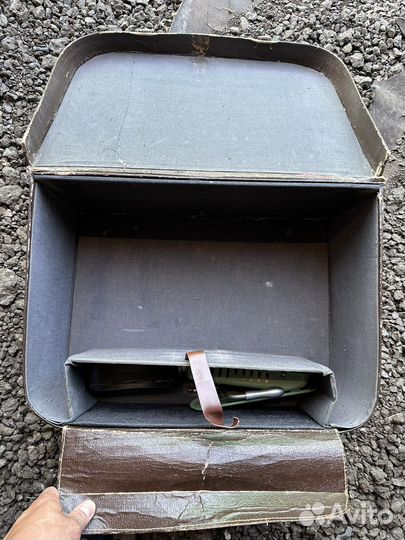 Швейная машина Волга