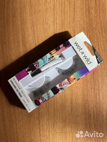 Накладные ресницы с клеем