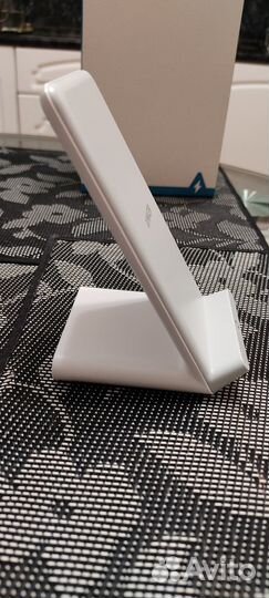 Беспроводное зарядное устройство Anker 15W