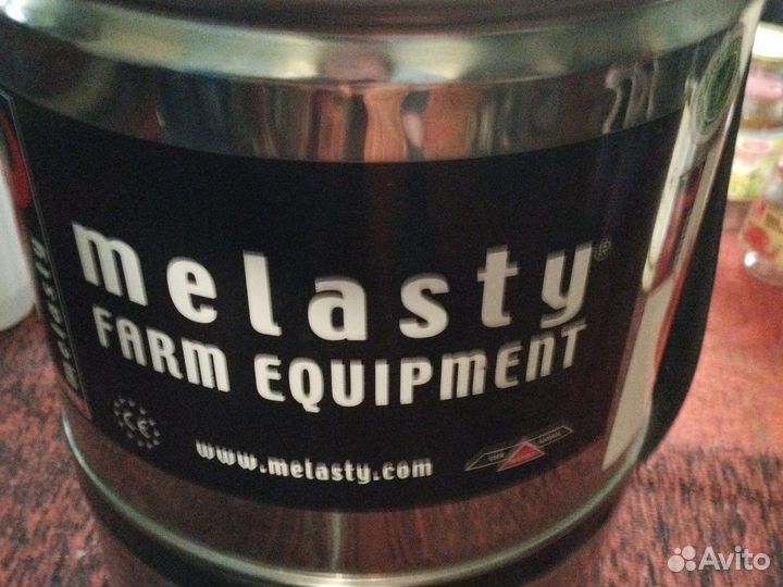 Доильный аппарат и маслобойка