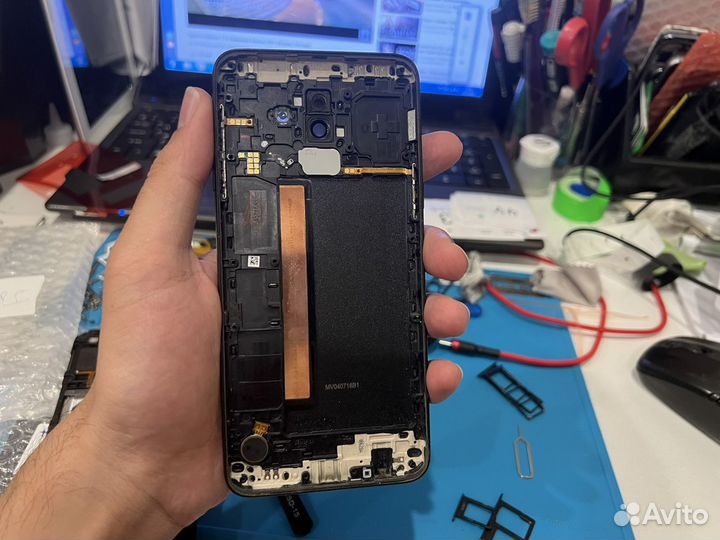 Samsung J8 2018 на запчасти