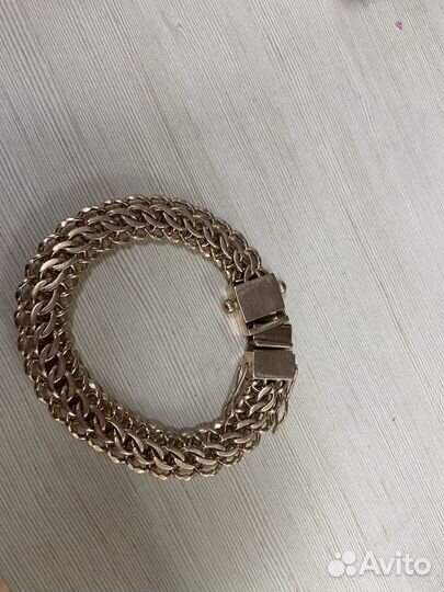 Золотой браслет