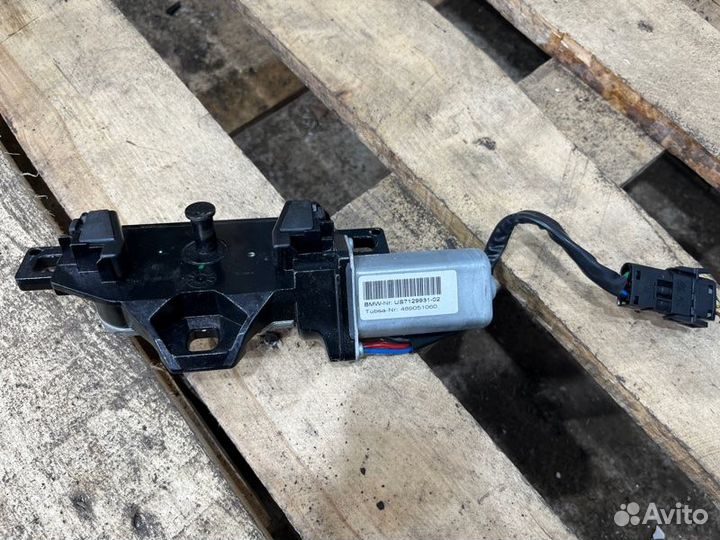 Замок багажника Bmw 5 E61 N52B25 2008