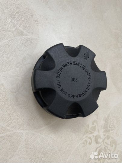 Крышка расширительного бачка BMW E71