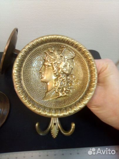 Винтаж. Крючки, вешалка. Латунь