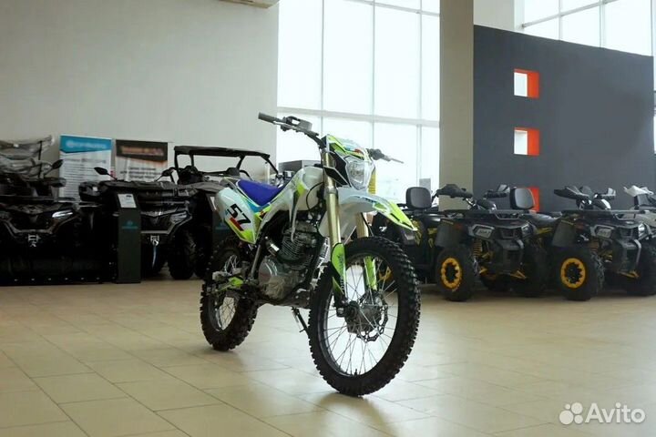 Мотоцикл Motoland FC250 белый