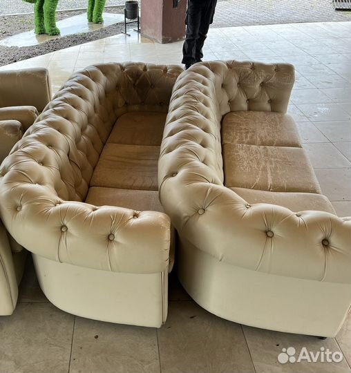 Офисный кожаный диван бу