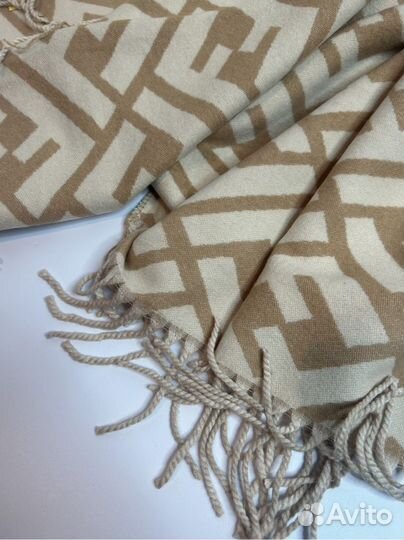 Шарф из кашемира в конверте + пакет Fendi