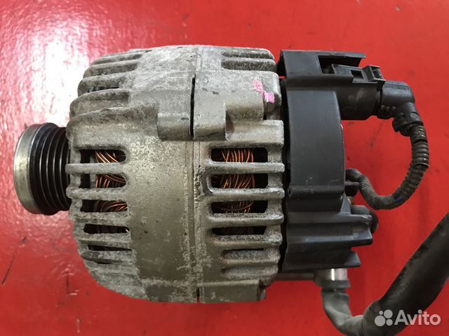 Генератор Volkswagen Golf V 5 BLG 1.4