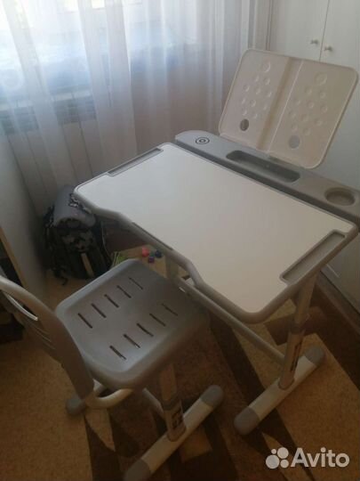 Растущая парта и стул