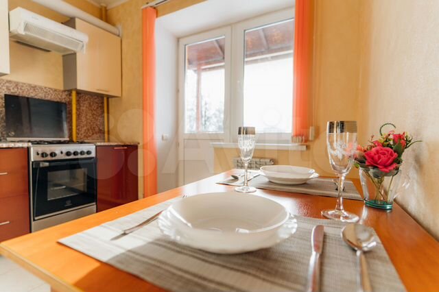 2-к. квартира, 42 м², 3/4 эт.