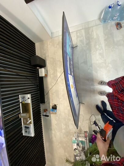 Телевизор Haier 65 smart tv изогнутый