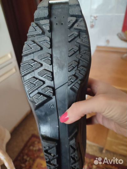 Лыжные ботинки