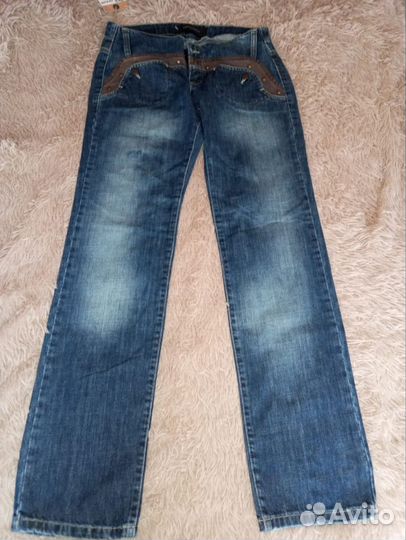 Женские джинсы dsquared2 30р