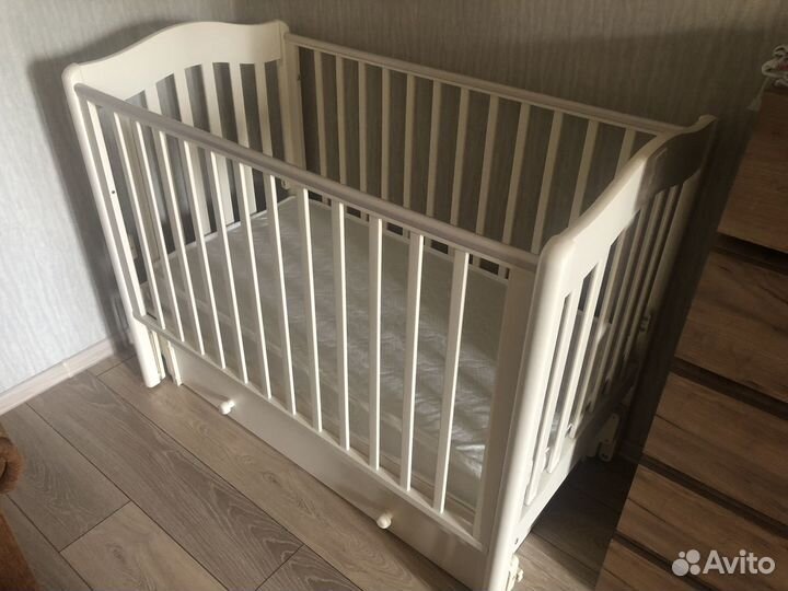 Кроватка детская