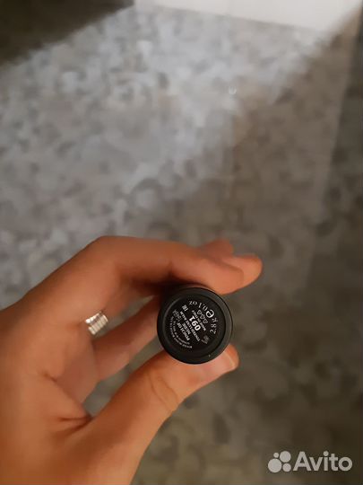 Косметика губная помада новая