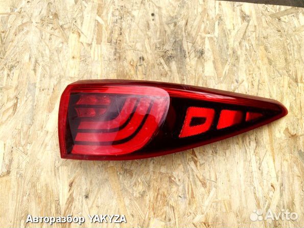Задний правый фонарь фара Kia Sportage 4 дорест