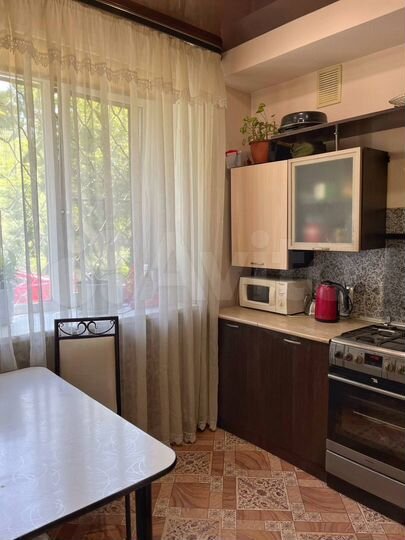 2-к. квартира, 42 м², 1/2 эт.