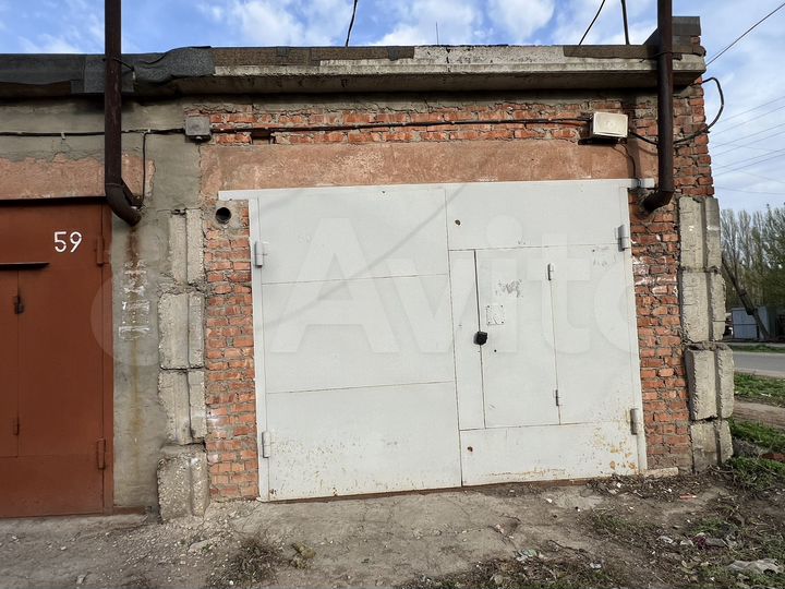 Гараж, > 30 м²
