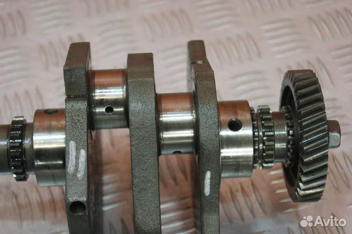 Коленвал Suzuki Intruder 400