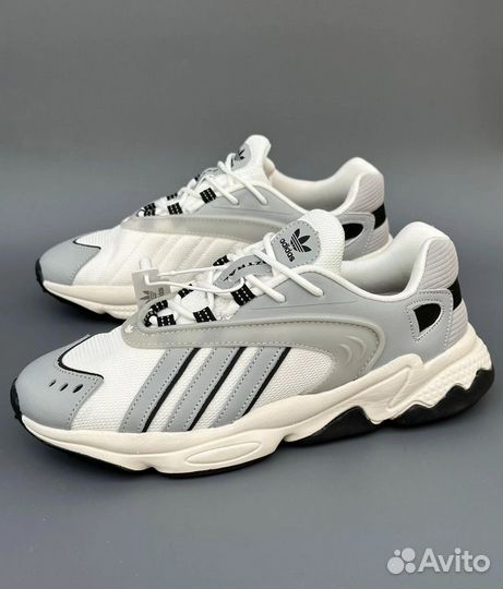 Кроссовки Adidas Oztral