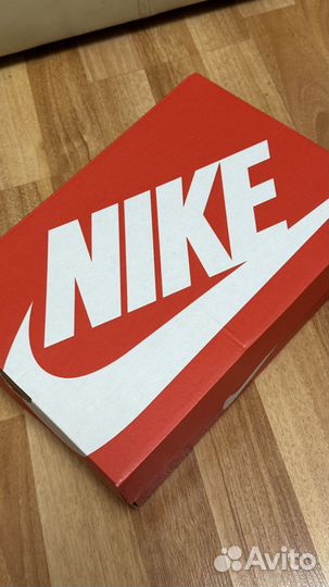 Кроссовки nike