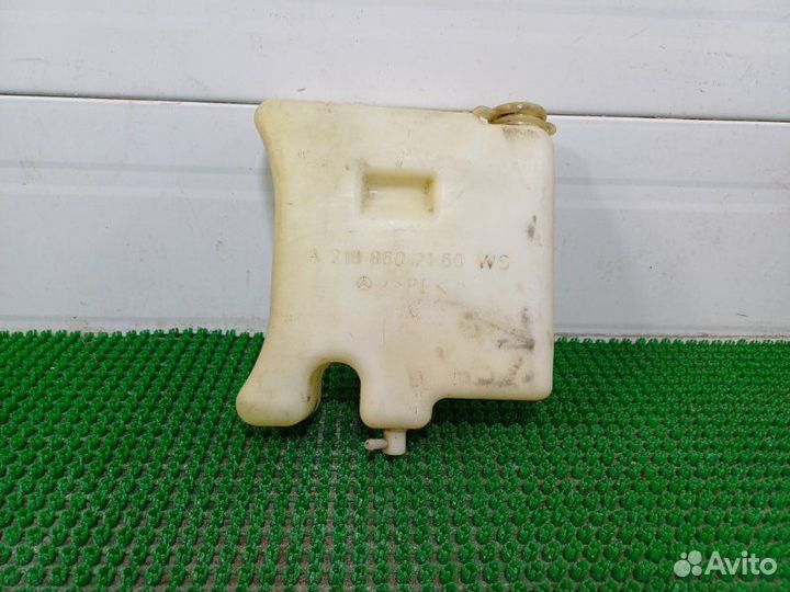 Бачок омывателя Mercedes-Benz E-Class W210 M