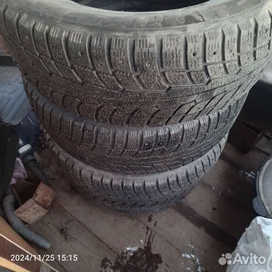Michelin Latitude X-Ice North 215/65 R16