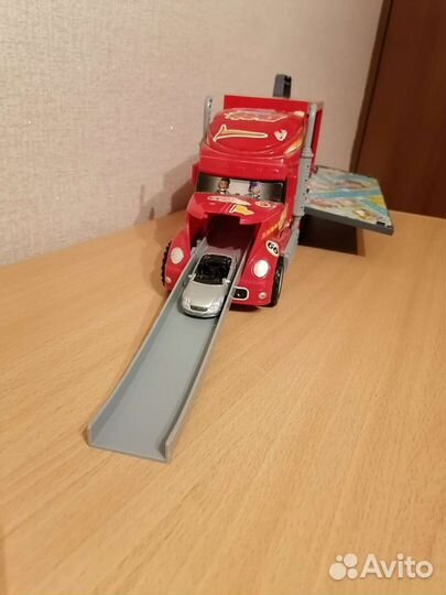 Игрушка автовоз