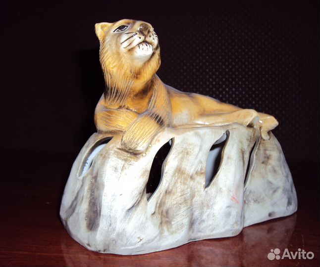 Статуэтка Тигр на скале