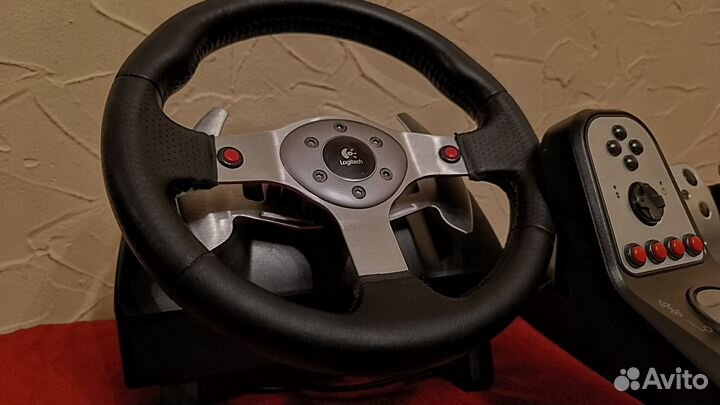 Игровой руль Logitech G25