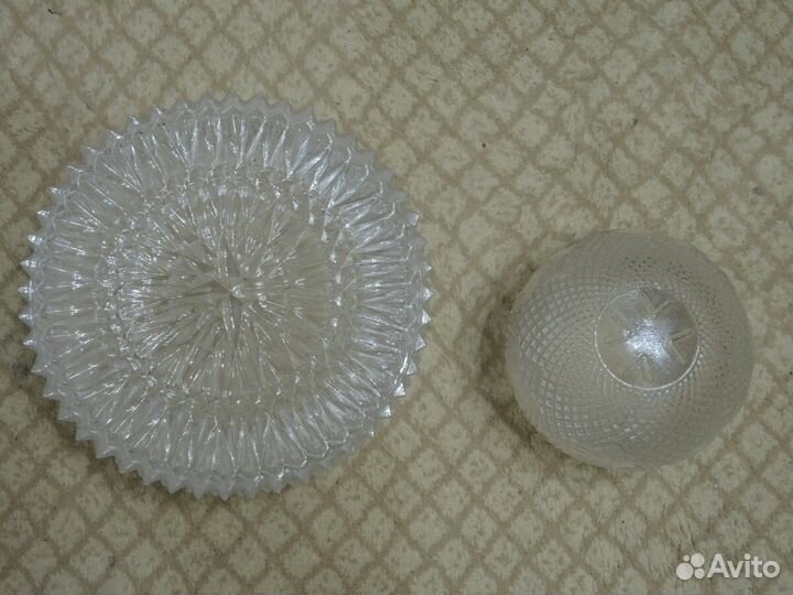 2 стеклянных плафона