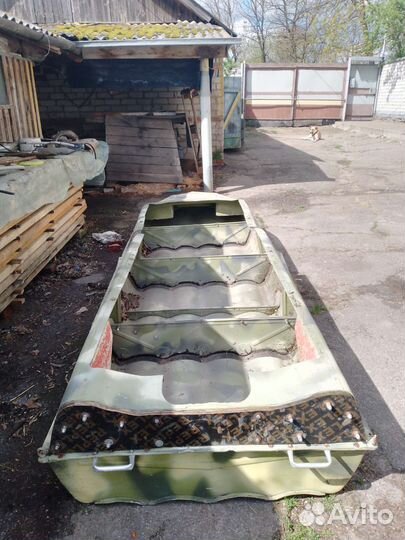 Лодка Романтика-2