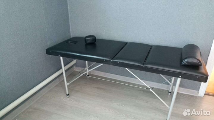 Массажная кушетка