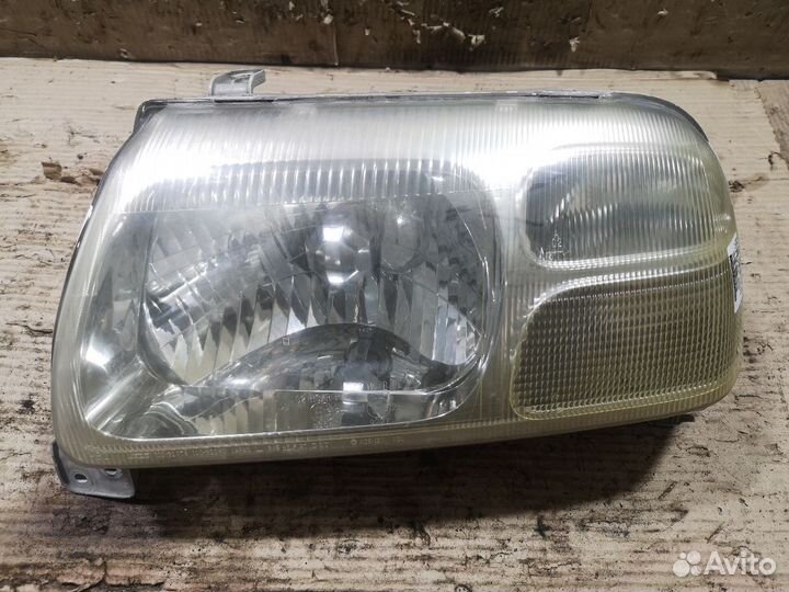 Фары Suzuki Escudo TD32W