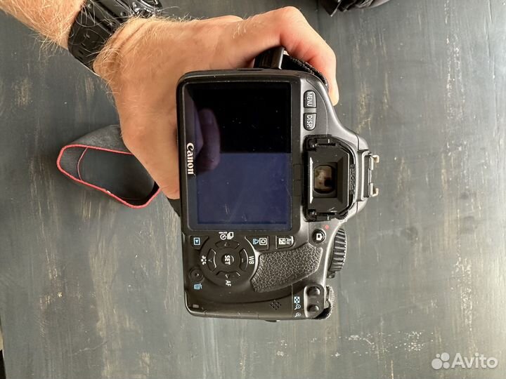 Зеркальный фотоаппарат canon 550d