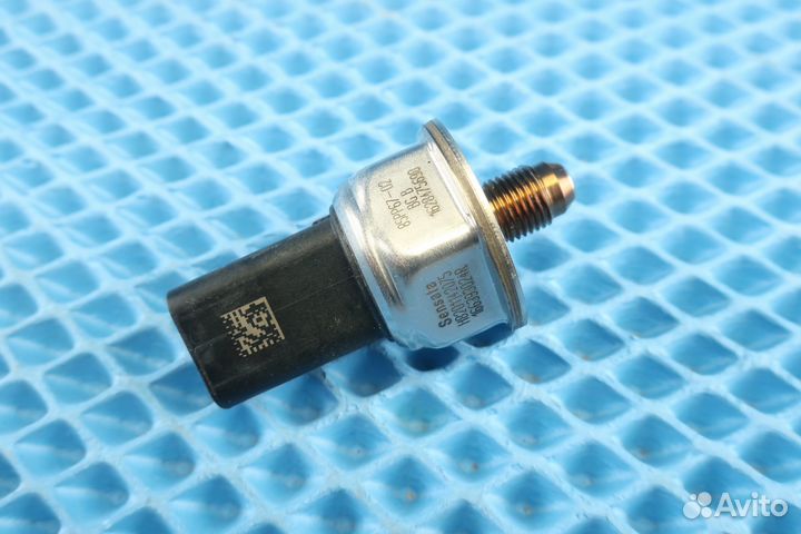 Датчик давления топлива Nissan Qashqai J11