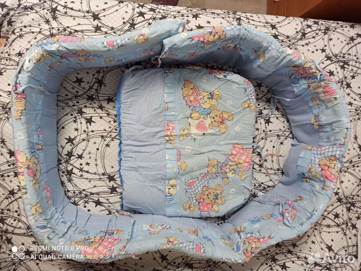 Бортики и подушка в детскую кроватку