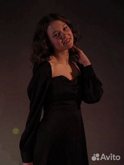 Оператор чата, онлайн менеджер, официант, продавец