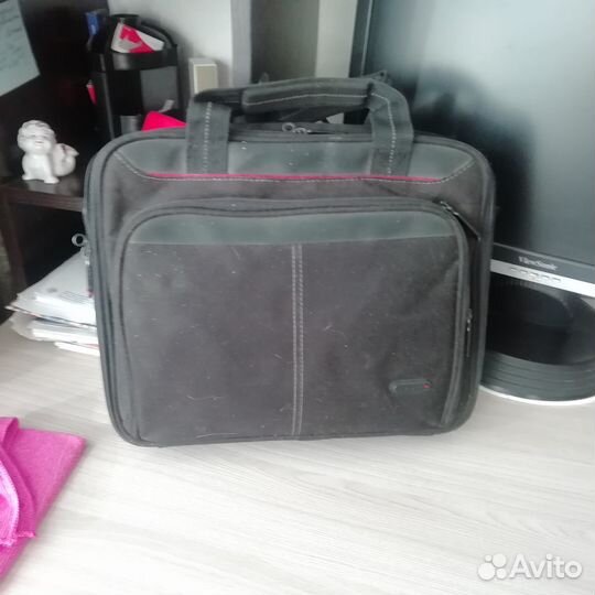 Нетбук asus-1215