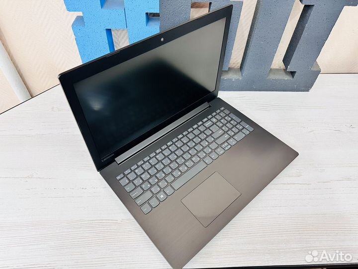 Игровой ноутбук i5 8gb MX150 2gb